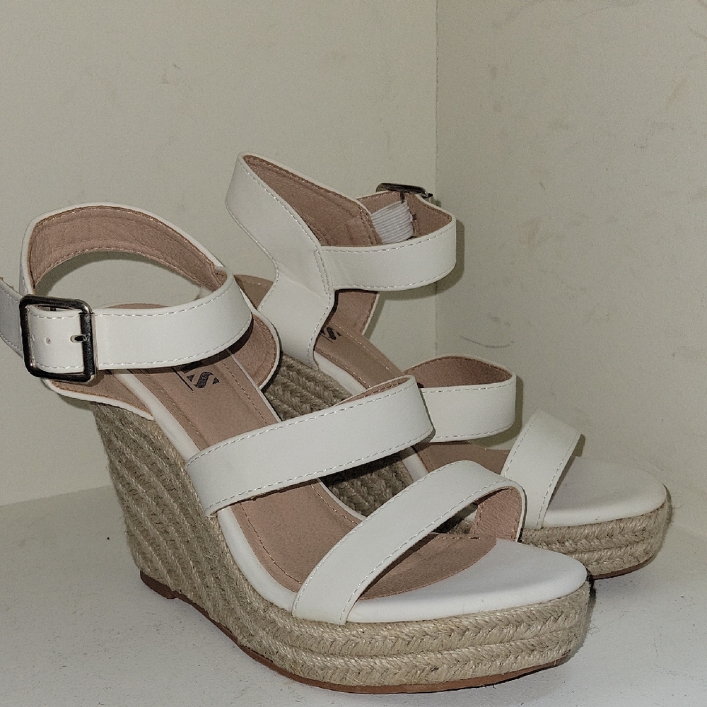 White High-Heeled Wedge Sandals with Straps
